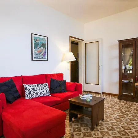 Casa Flavia Daire